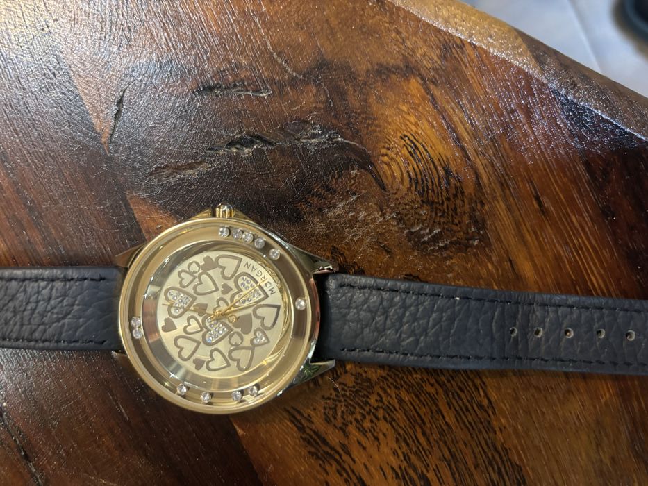 Часовник Morgan и Tommy Filfiger