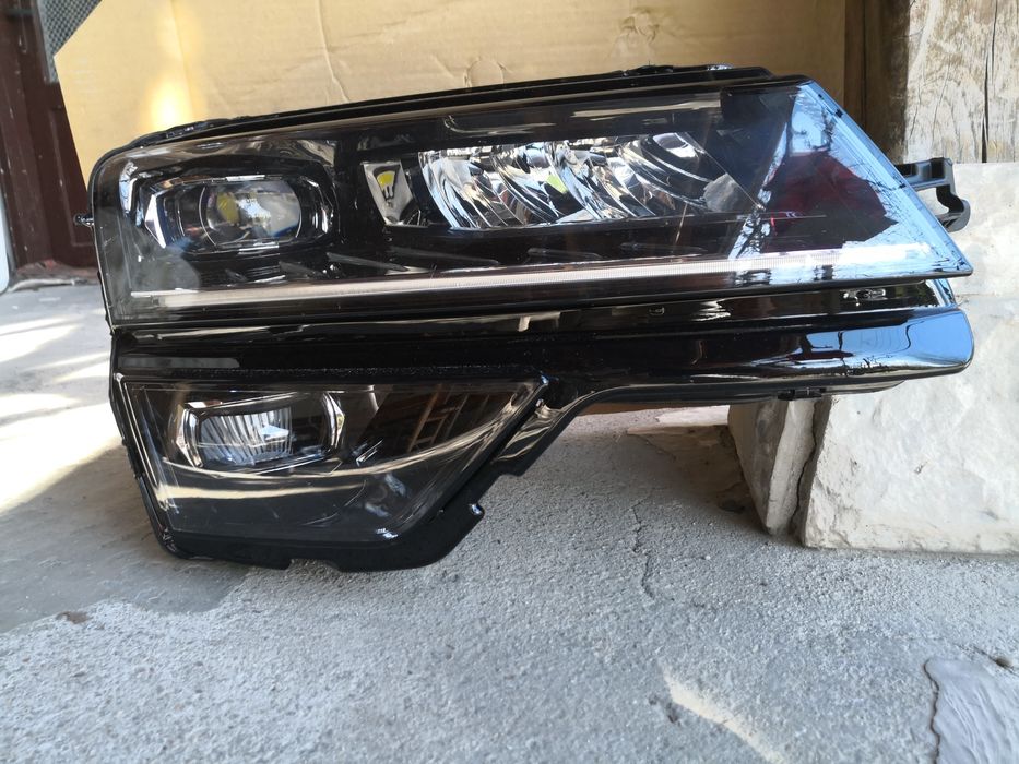 Фар Skoda Karoq FULL LED десен Оборудван Оригинален