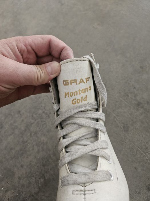 Продам детские коньки Graf.