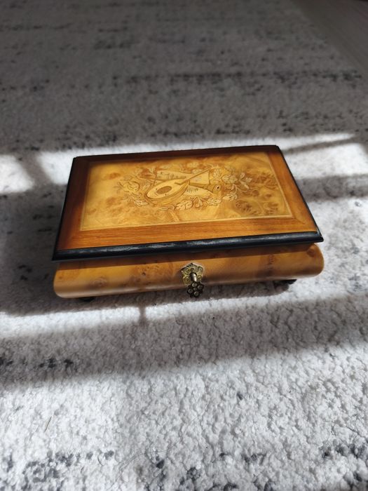 Cutie muzicala Reuge Elveția