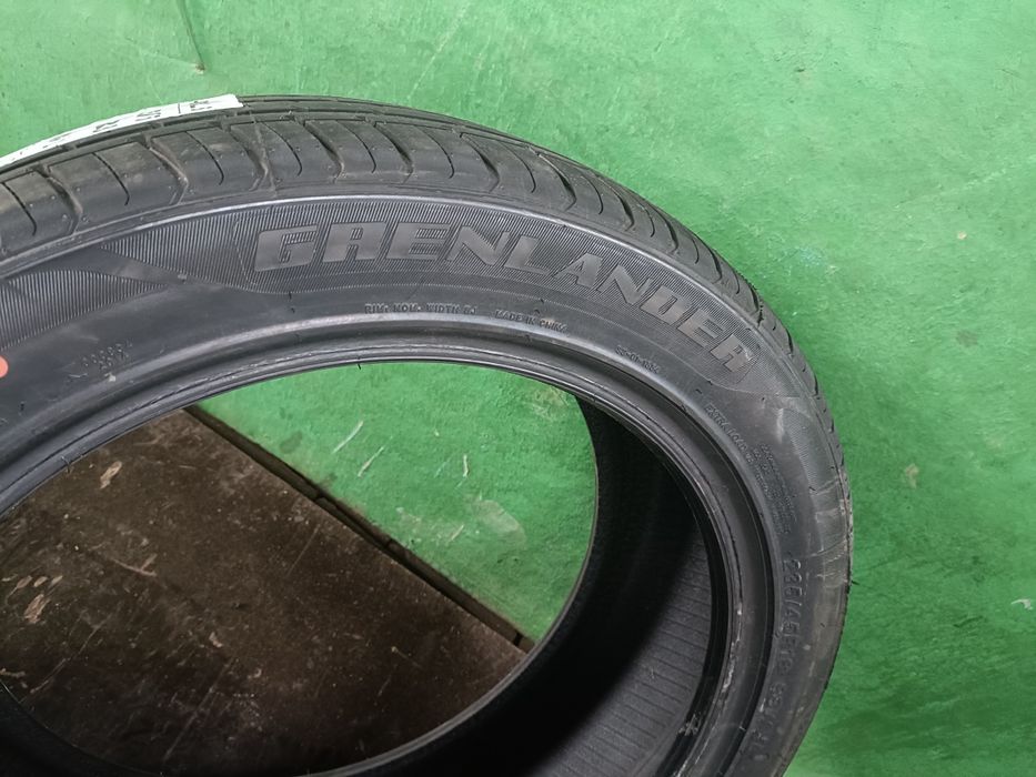 Шины ,235/45 R18 Grenlander