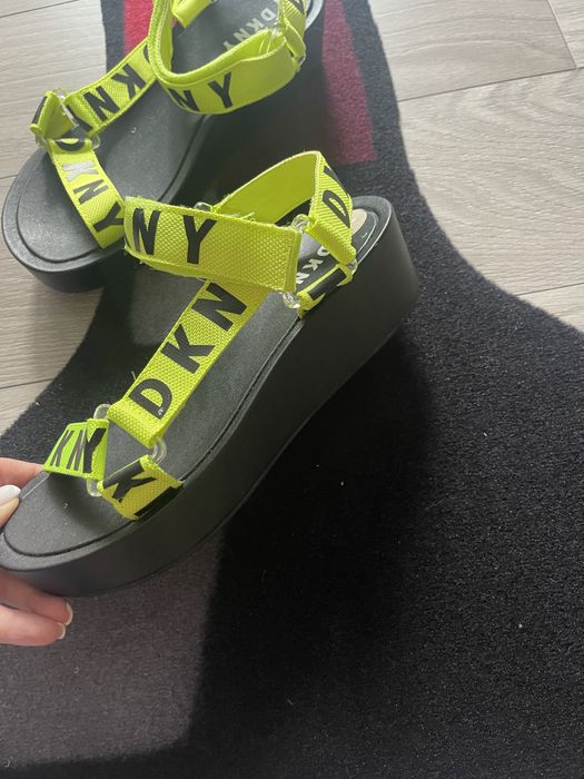 Sandale D.k.n.y marime38-39