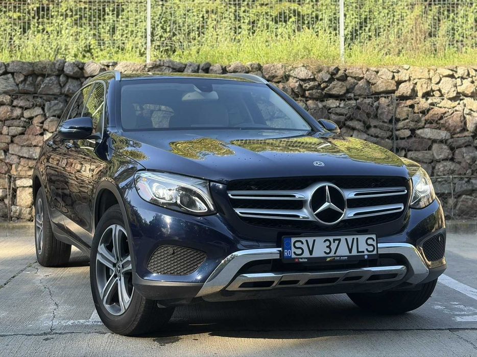 GLC 300 4Matic 4x4 Panoramic/ Camera/ Piele bej/ Sistem sunet Burmester
