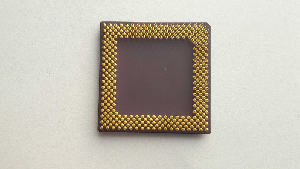 Procesor de colectie AMD K6-III+/500ACR Super Socket 7 500MHz