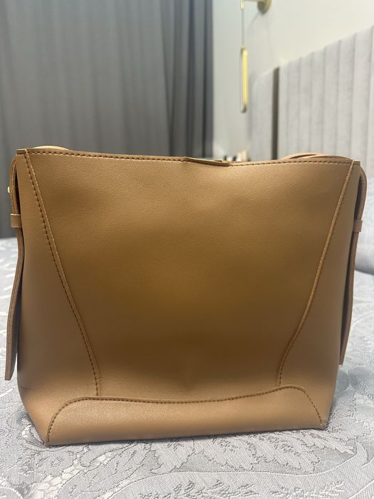 Сумка светло-коричневого цвета