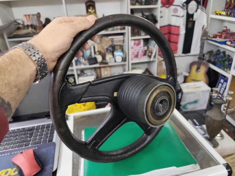 Волан Momo M38 kba 70056