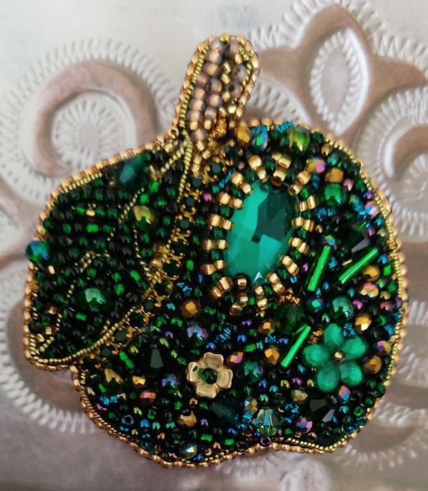 Брошь букет цветов.