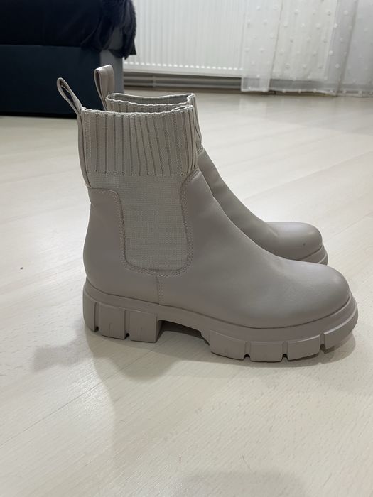 Botine marimea 38