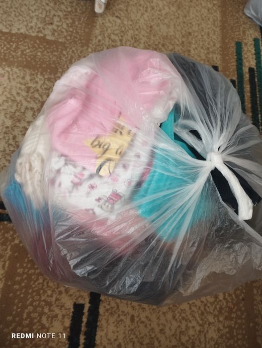 Отдам детские вещи бесплатно