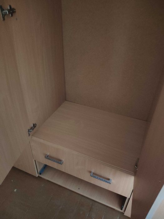 Шкаф обыкновенный