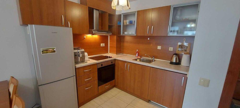 Обзаведен тристаен апартамент с гледка море в комплекс „Етъра 3“