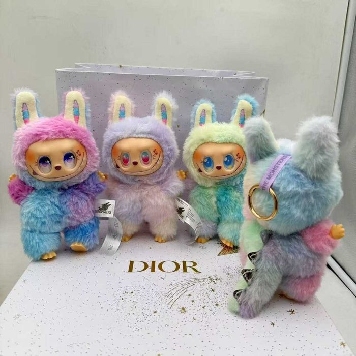 Labubu Big into Energy Series, Лабубу Енерджи Ключодържател