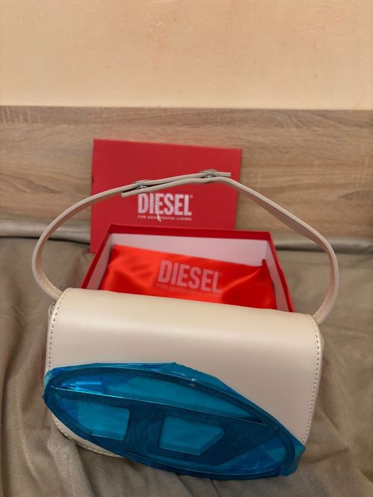 Нова чанта Diesel