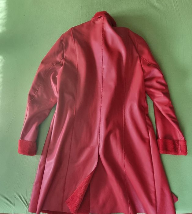 Palton Roșu piele ecologica, îmblănit, din Italia