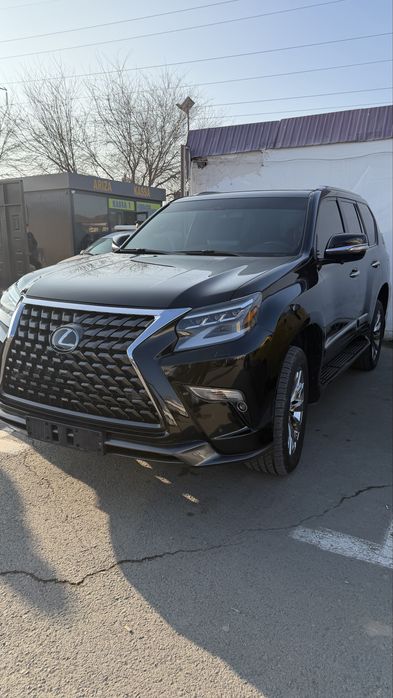 lexsus GX460 zur xolatda srochna sotiladi