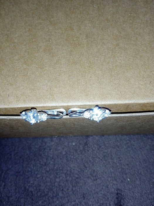 Продам серьги серебро