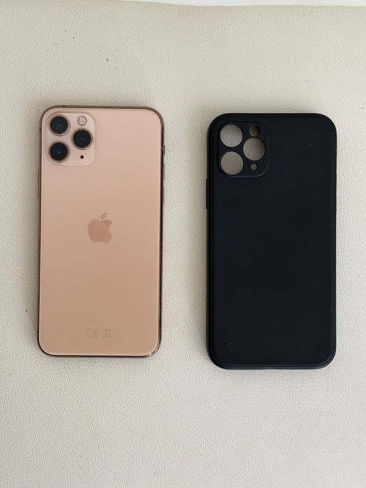 iPhone 11 Pro 256 GB  неразличим от нов