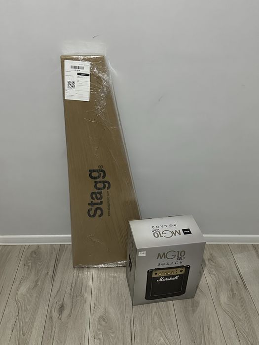 продам электрогитару с комплектом полным