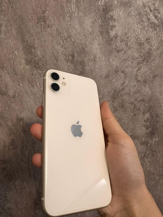 Vând iphone 11 în stare perfectă