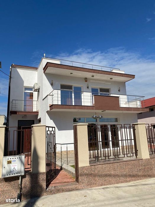 Eforie Sud vila locuinta deosebita P+2E situata la 150m de faleza