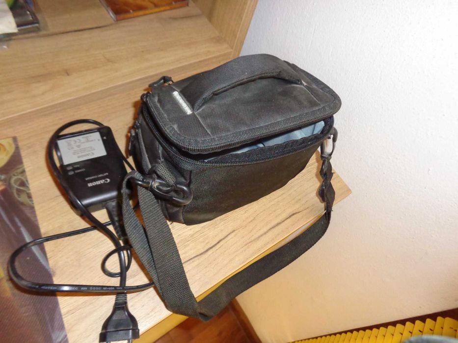 canon powershot G3X + зарядно и калъф и юсб кабел