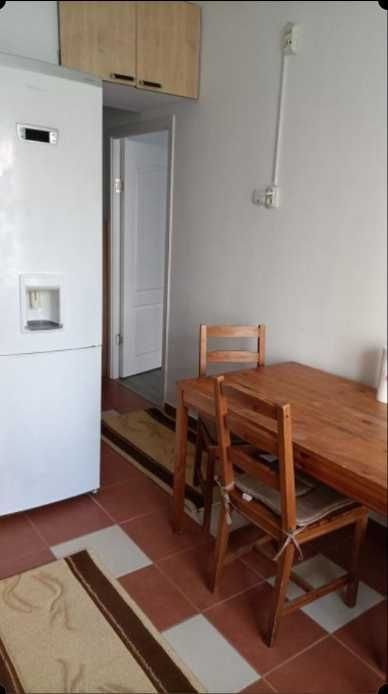 Inchiriez garnoniera comfort 1 in zona Ozana