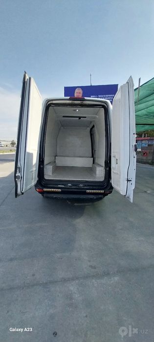 Mersades sprinter 906