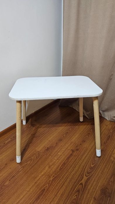 столик и стульчик