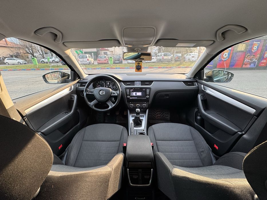 Škoda Octavia 3 - 1.4 TSi - Keyless/LaneAssist/AudioCanton