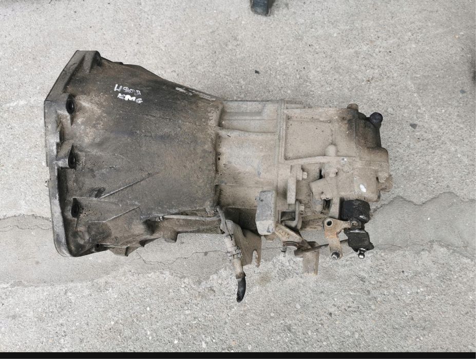 2 бр Ръчна скоростна кутия Mercedes Sprinter 2.2 OM611 W903