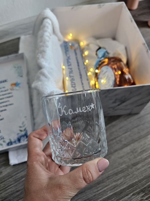 Комплекти за кръщене и подаръци за кръстници