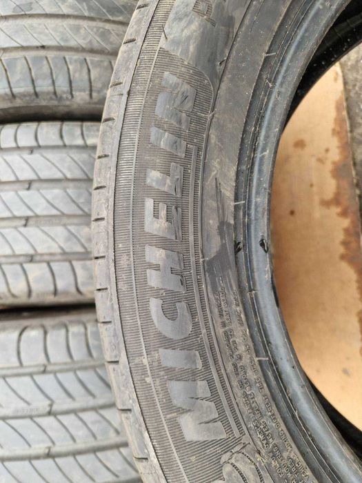 4 Michelin R17 215/55 Летни гуми  DOT4723