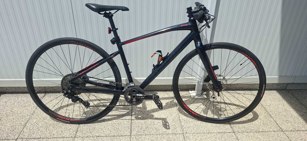 Велосипед Specialized Sirrus Sport Disc - 26. Отлично състояние!