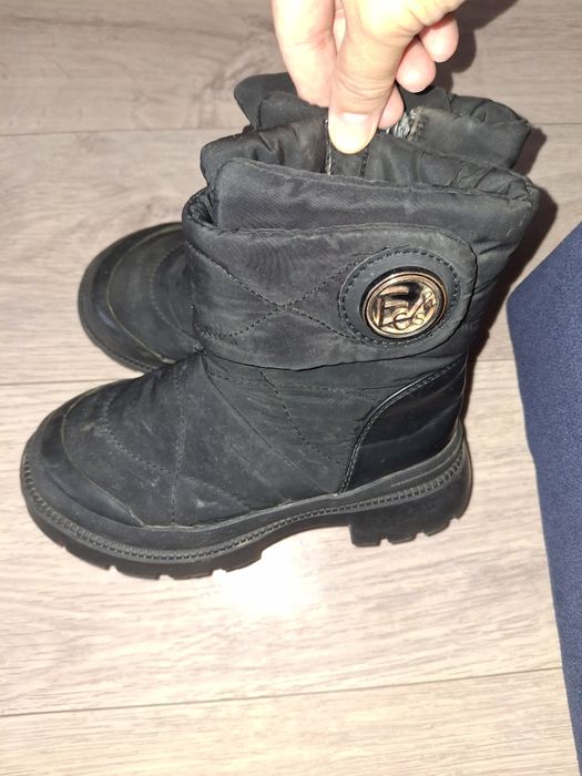 Отдам сапоги бесплатно