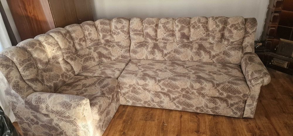 Coltar extensibil din stofa