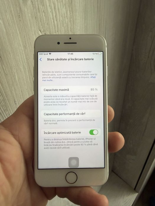 Vand iphone 8 de 64 gb