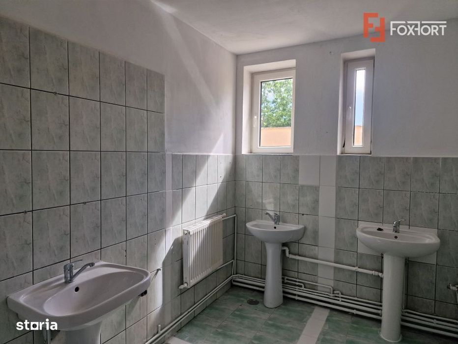 Spatiu comercial cu 16 incaperi - zona Mehala