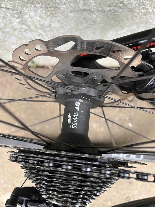 Specialized Roubaix SPORT Shimano 105 cu upgrade roti DT Swiss PR 1400