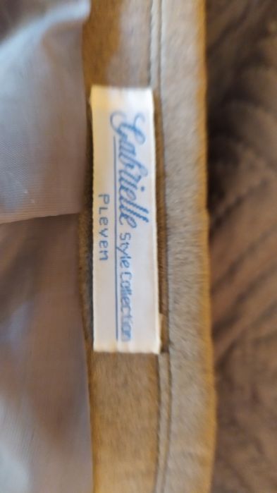 Продавам костюм произведен в България