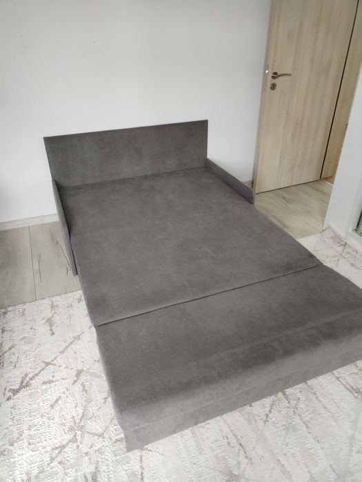 Двуместно разтегателно канапе