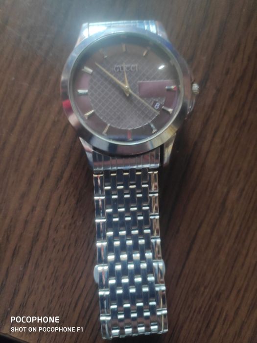 Часовник Gucci 142.6