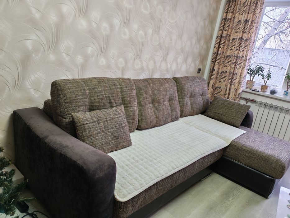 Диван для гостиной