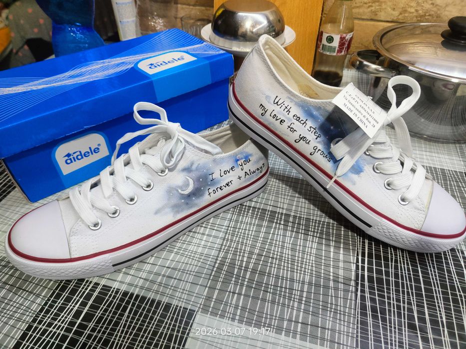 Стилни Женски и мъжки Платненки (маратонки)