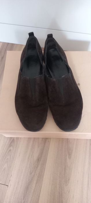 Продам туфли осенние коричневые