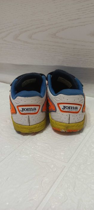 Обувки маратонки за момче joma
