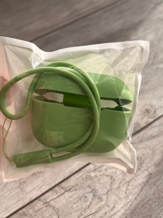 Чехол для AirPods Pro (1/2 поколение)