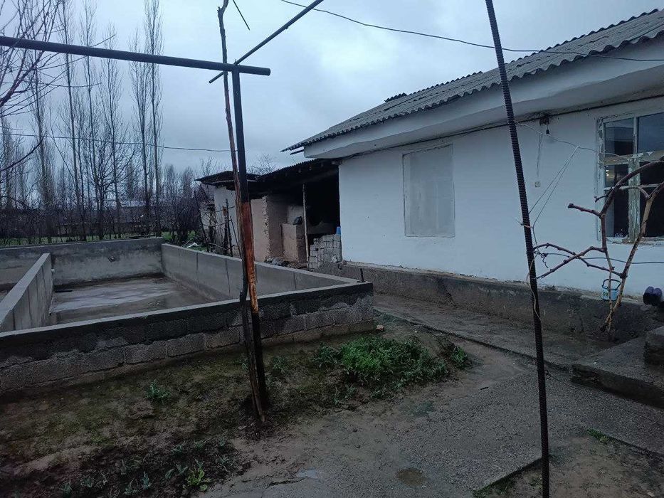 Ховли уй сотилади