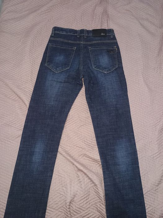 Blugi denim albaștri