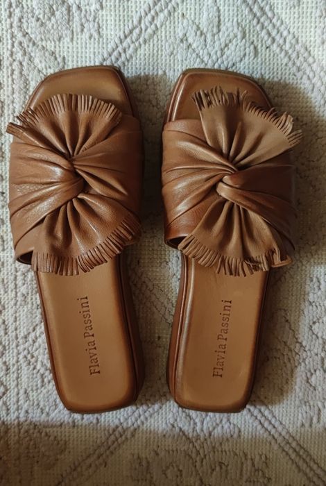 Papuci superbi piele Flavia Passini 37 Noi Vând/Schimb