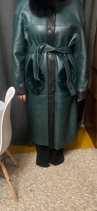 Продам шубу двусторонюю